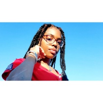 Alicia Walker